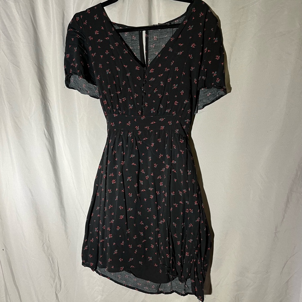 Cotton on mini skater puff sleeve floral black and red dress